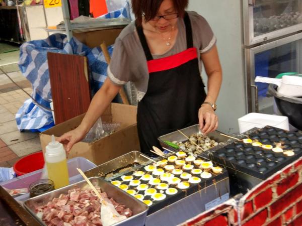 去美食市集掃街！西貢古廟百周年慶典