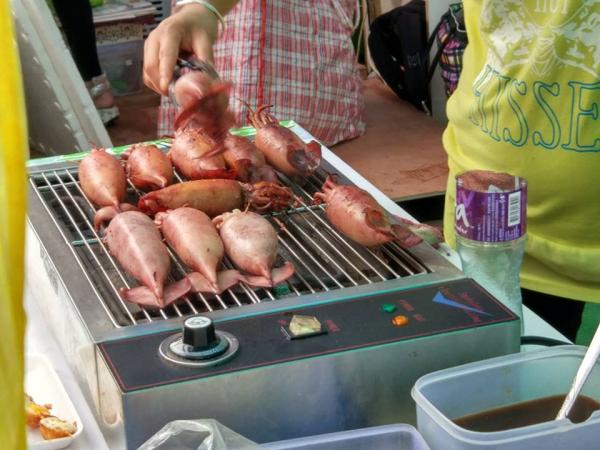 去美食市集掃街！西貢古廟百周年慶典