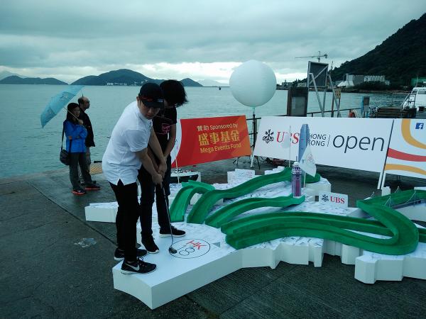 免費打Golf！「香港18」互動高爾夫球體驗活動 