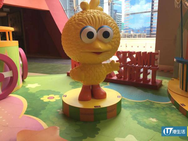 九龍灣全新芝麻街遊樂園！15呎巨型Elmo登場