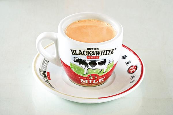 首辦！「QTSAx黑白®港式奶茶盃」邀請賽 黑白®與本地茶記全力宣揚本土奶茶文化