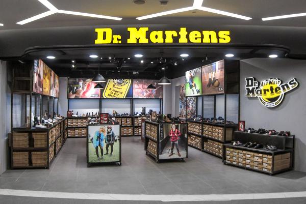 【九龍灣好去處】九龍灣E-Max新店開張！Dr.Martens/Adidas/NB