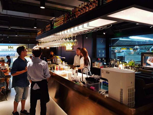 【旺角美食】韓國過江龍炸雞店BHC登陸香港　人氣炸雞/小食/啤酒