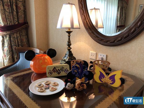 【迪士尼樂園】迪士尼阿Jack主題套房 米奇南瓜糖果籃+主題甜品