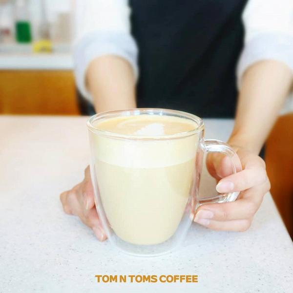 過江龍咖啡店TOM N TOMS Coffee快閃優惠　指定系列特飲買一送一