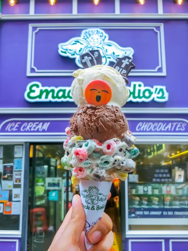 Emack＆Bolio's慶祝萬聖節　4間分店買兩球雪糕免費送限定裝飾