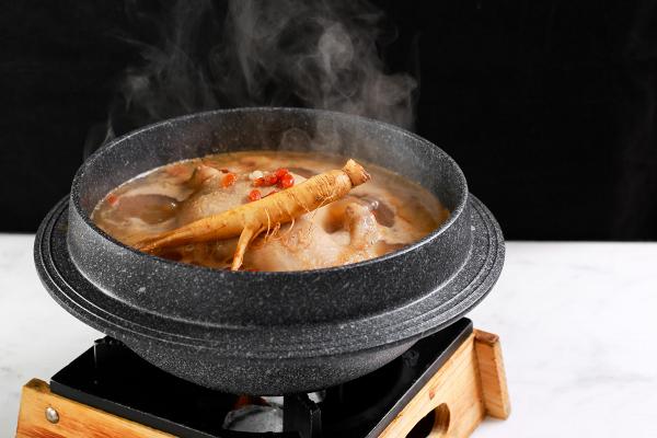 【青衣美食】韓食店素葷自助餐　$118任食韓式素食/炸雞/鮑魚人蔘雞粥