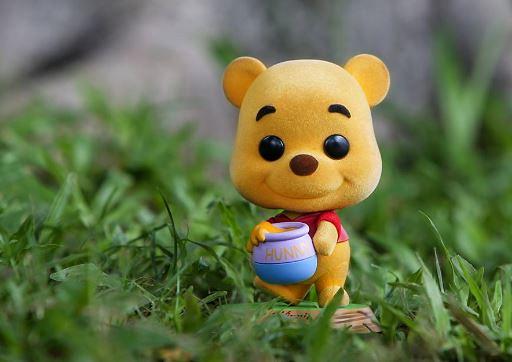 Hot Toys小熊維尼COSBABY系列登場！絨毛大眼公仔11月香港有售