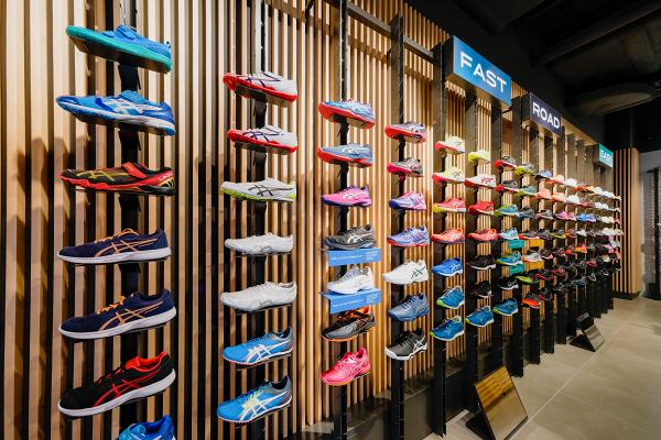 【鰂魚涌新店】ASICS香港首間專門店登陸鰂魚涌 獨家發售田徑釘鞋/限量款鞋