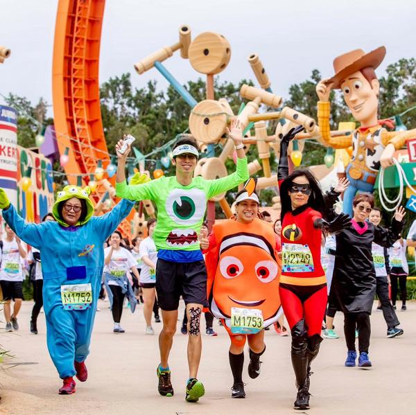 【迪士尼樂園】迪士尼首設Pixar夜跑+party！怪獸公司/反斗奇兵主題跑11月回歸