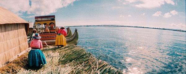 【暑假好去處】尖沙咀RubberBand6號首個菲林攝影展 1000張相打造大型菲林相牆