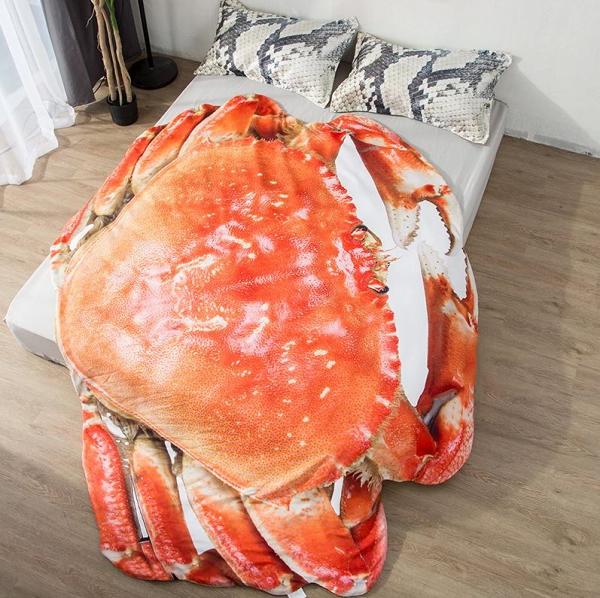 日本推超巨型螃蟹被！像真度高 冚實超大蟹殼陪你瞓覺