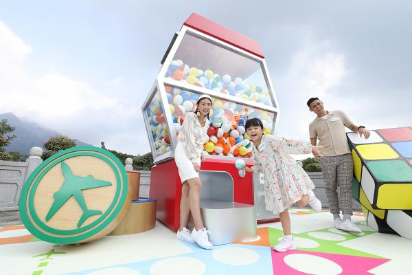 【大嶼山好去處】巨型經典玩具展覽登陸昂平市集 3米高扭蛋機/扭計骰/飛行棋