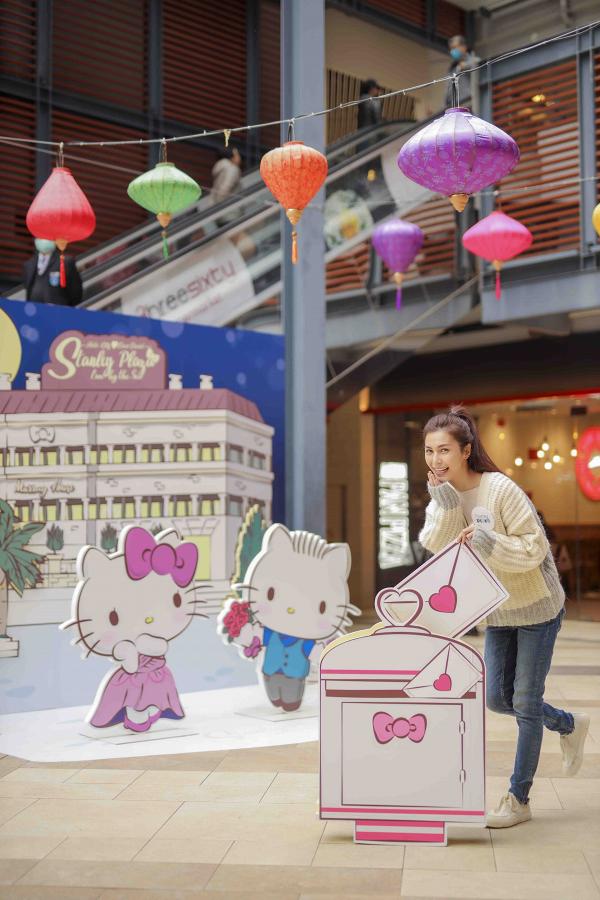 【赤柱好去處】Hello Kitty夢幻燈飾全港首次登場！畫像浪漫長階梯/拍拖影相位