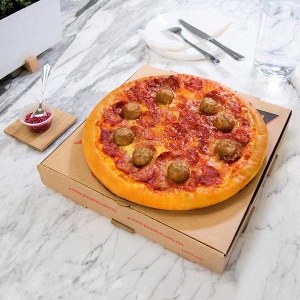 Pizza Hut首次聯乘IKEA宜家家居 全新瑞典肉丸批登場