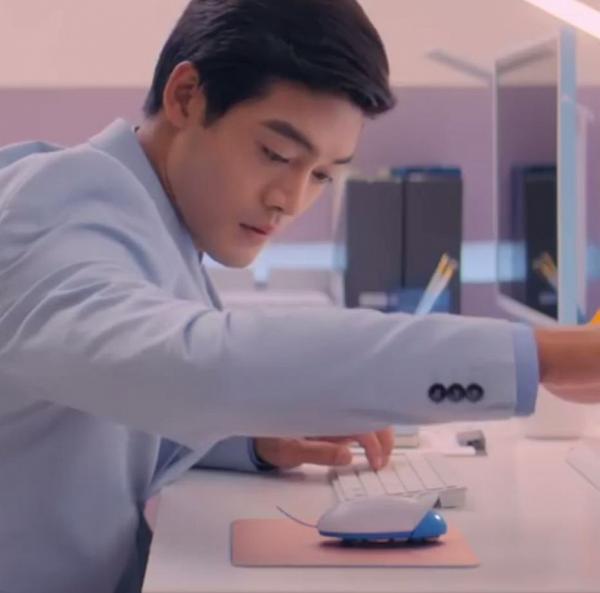 Samsung推出「唔俾打工仔OT」滑鼠！夠鐘收工滑鼠即變老鼠暴走 等你捉佢唔到