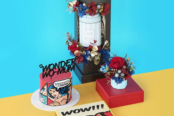 Wonder 「Wo-Mum」1磅蛋糕連花藝品（$1480）