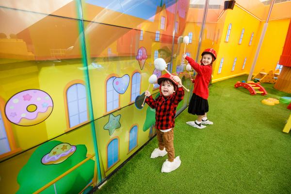 【K11 MUSEA】Donut Playhouse室內遊樂場重開優惠！全港首個兒童高爾夫球場/三層室內巨型滑梯