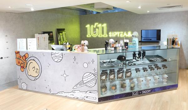 鄧麗欣茶飲店1011SIPTEA推Snoopy聯乘精品 雙層玻璃杯/帽/杯提/3D造型杯