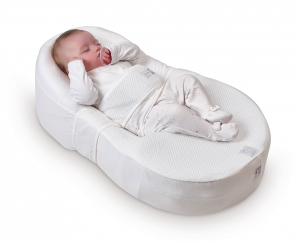 Cocoonababy人體工學睡窩　優惠價$ 1,599  送嬰兒護理套裝一個+240ml膠奶瓶兩個