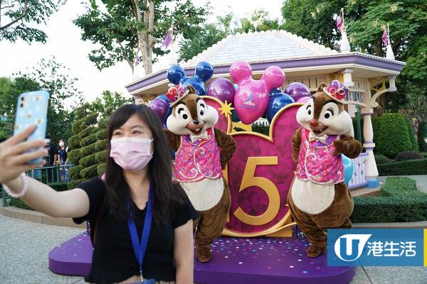 香港迪士尼樂園15周年全新夢幻城堡亮相！聖誕樹亮燈/聖誕舞會飄雪表演/卡通冬日造型登場