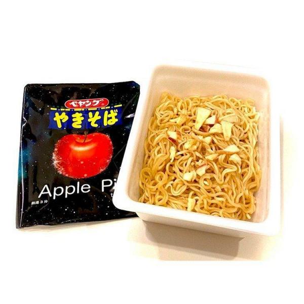 【網購】日本推出全新「蘋果批味」炒麵+史上最大盛日式醬油炒麵！融合肉桂+蘋果乾創新口味