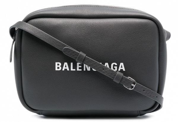 Balenciaga small Everyday camera bag 原價HK$8000，快閃優惠30%OFF，折後現售HK$5600 