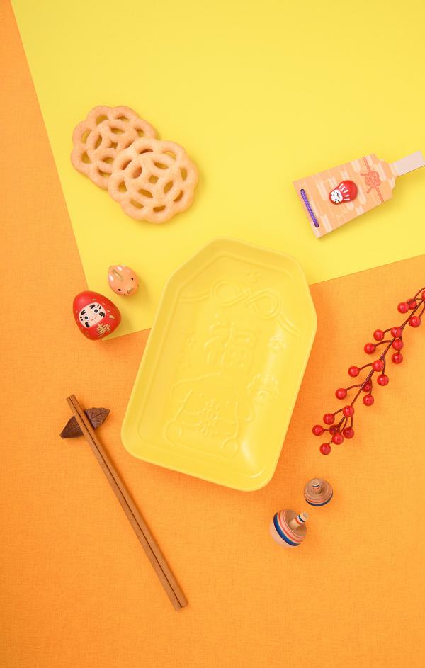 7-Eleven便利店聯乘Sanrio推出限量新春陶瓷碟  Hello Kitty鯉魚造型/布甸狗御守造型瓷碟新登場