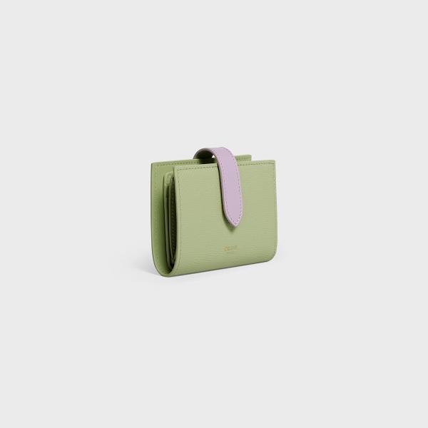 SMALL STRAP WALLET IN BICOLOUR GRAINED CALFSKIN SAGE / LILAS HK$ 4,600