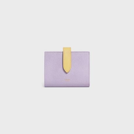 SMALL STRAP WALLET IN BICOLOUR GRAINED CALFSKIN LILAS / PAPYRUS HK$ 4,600