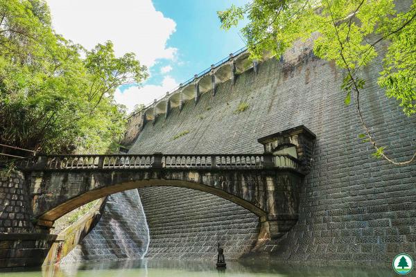 【郊遊好去處】香港仔水塘簡單行山路線推介！短程易行到訪百年歷史古蹟水壩