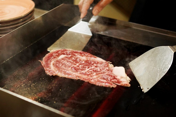 【銅鑼灣美食】Mr.Steak推出12月聖誕自助餐優惠！最平$250任食和牛/即開生蠔/龍蝦/長腳蟹