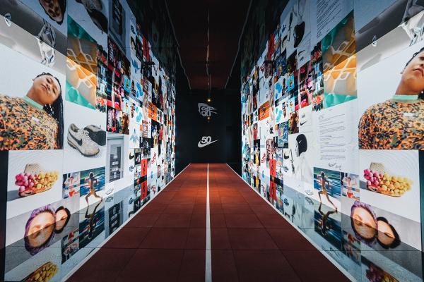 Nike 50周年《Nike at 50: A Genealogy of Progress 》展覽！罕有展出NikeMoon Shoe最初版跑鞋