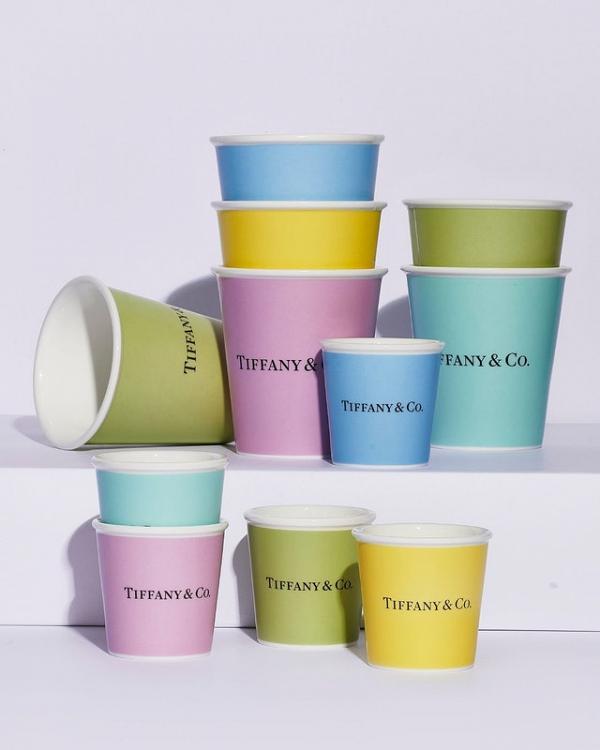 Tiffany&Co.新推出「紙製咖啡杯」 一套有齊5款！一個原因索價超過3千蚊？　