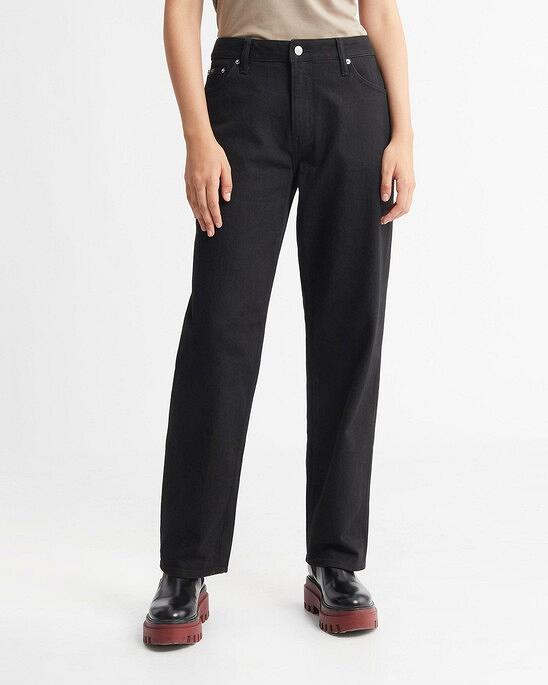 BLACKPINK成員Jennie最新Calvin Klein內衣廣告 同款內衣褲$200起！官網清貨激減26折