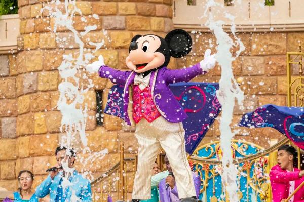 香港迪士尼樂園明日起推「特定高峰日子」門票變相加價！特定高峰日子成人票價$759