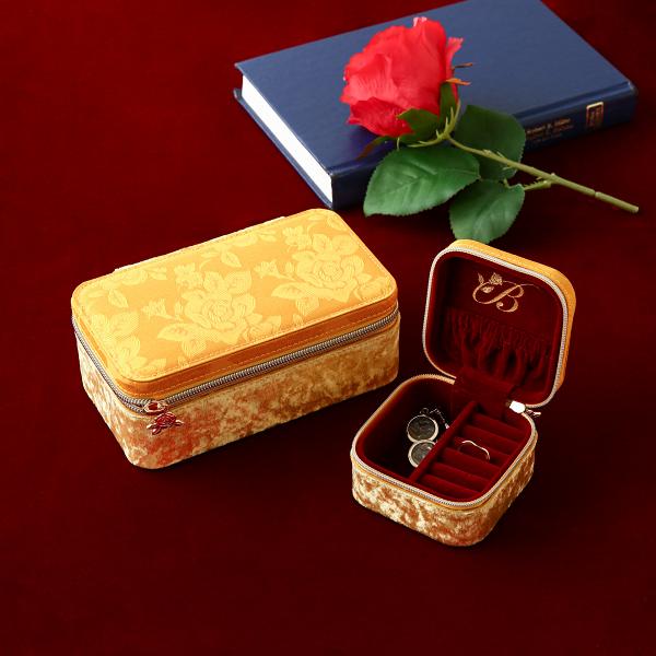 貝兒系列便攜飾物盒 Belle Travel Jewellery Box S/ M size: $280/ $480 ©Disney
