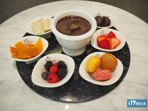 GODIVA Cafe首度登場！精美Teaset+特濃朱古力火鍋