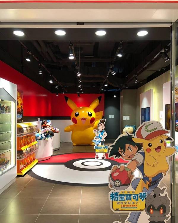 比卡超突襲尖沙咀見面合照!2米高巨型比卡超登陸Pokémon Hub