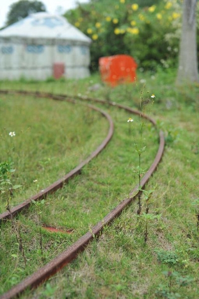 小火車大草地上的路軌，現時已停止使用。