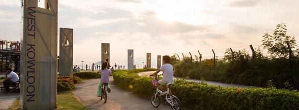 以後可邊踩單車，邊享受維港景色。