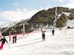 12月的伸延假期，可遠飛法國滑雪。