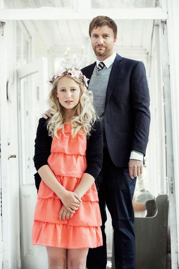 挪威一名12歲女孩Thea在自己的blog上宣布將在本週六（10月11日）嫁給37歲男子Ge