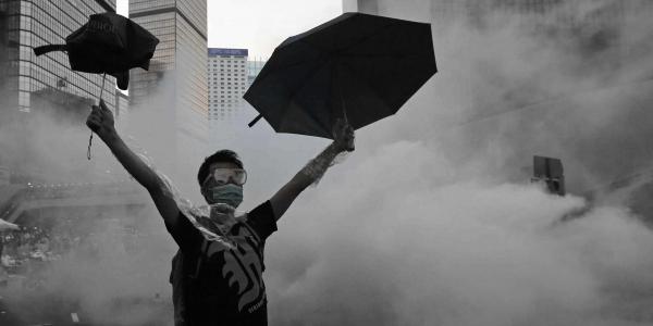 雜誌讚揚香港人在「雨傘運動」上的創意和公民質素