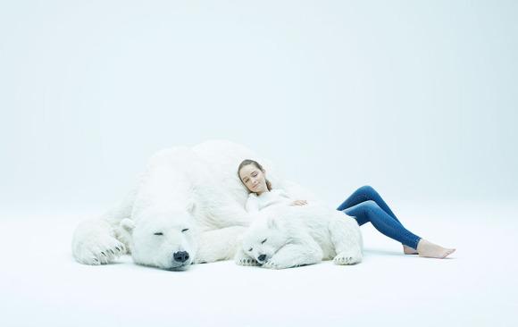 放屋企超治療！令你有100%安全感的巨型北極熊攬枕（附價錢）