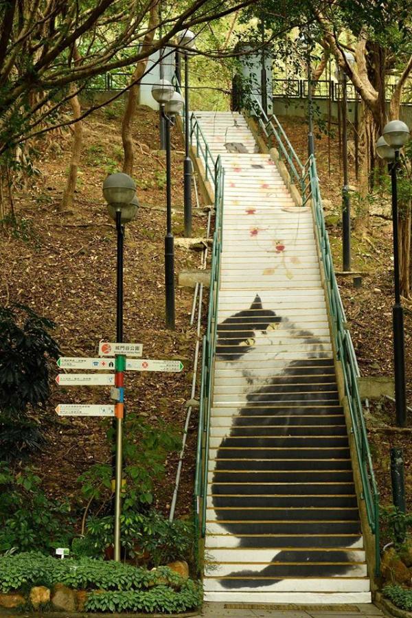 巨型貓貓樓梯！遍佈港九新界20條超美藝術樓梯