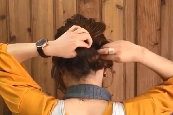 必學簡單盤髮　1分鐘綁出日系髮帶造型