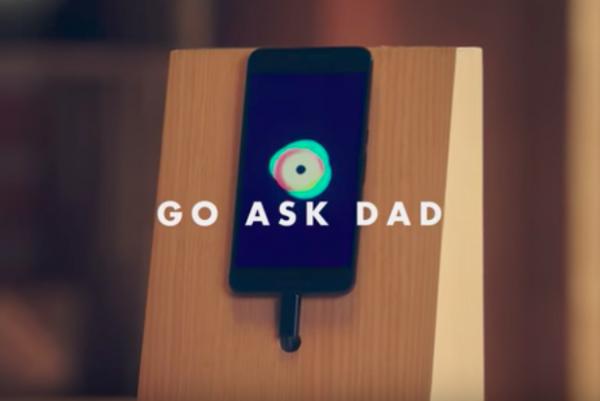 外國感動廣告試玩「高科技APP」拉近爸爸與兒子距離　爸爸：我永遠都會在你身邊