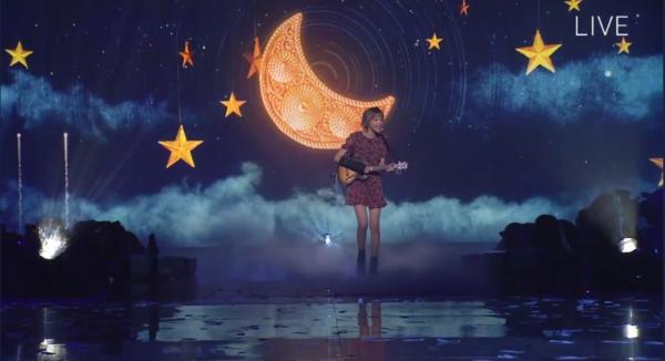 下一個Taylor Swift！《全美一叮》冠軍13歲唱作歌手Grace VanderWaal