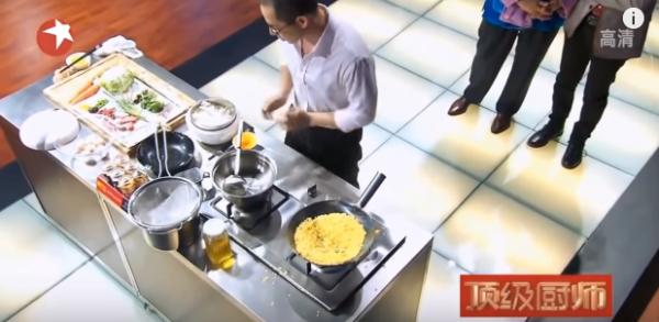 中國版Master Chef　主持過份哂廚藝遭網民恥笑